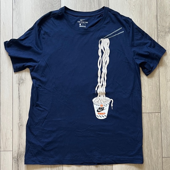 Nike Navy T-Shirt with Noodle Cup Graphic - Picture 1 of 4